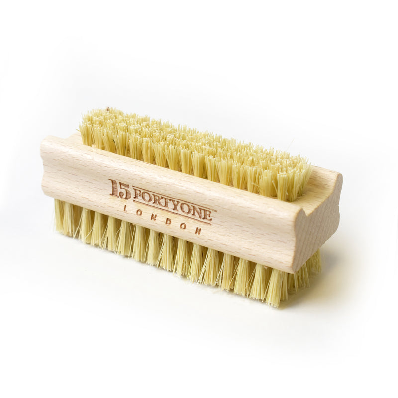 1541 London Wooden Nail Brush (1 Pack)